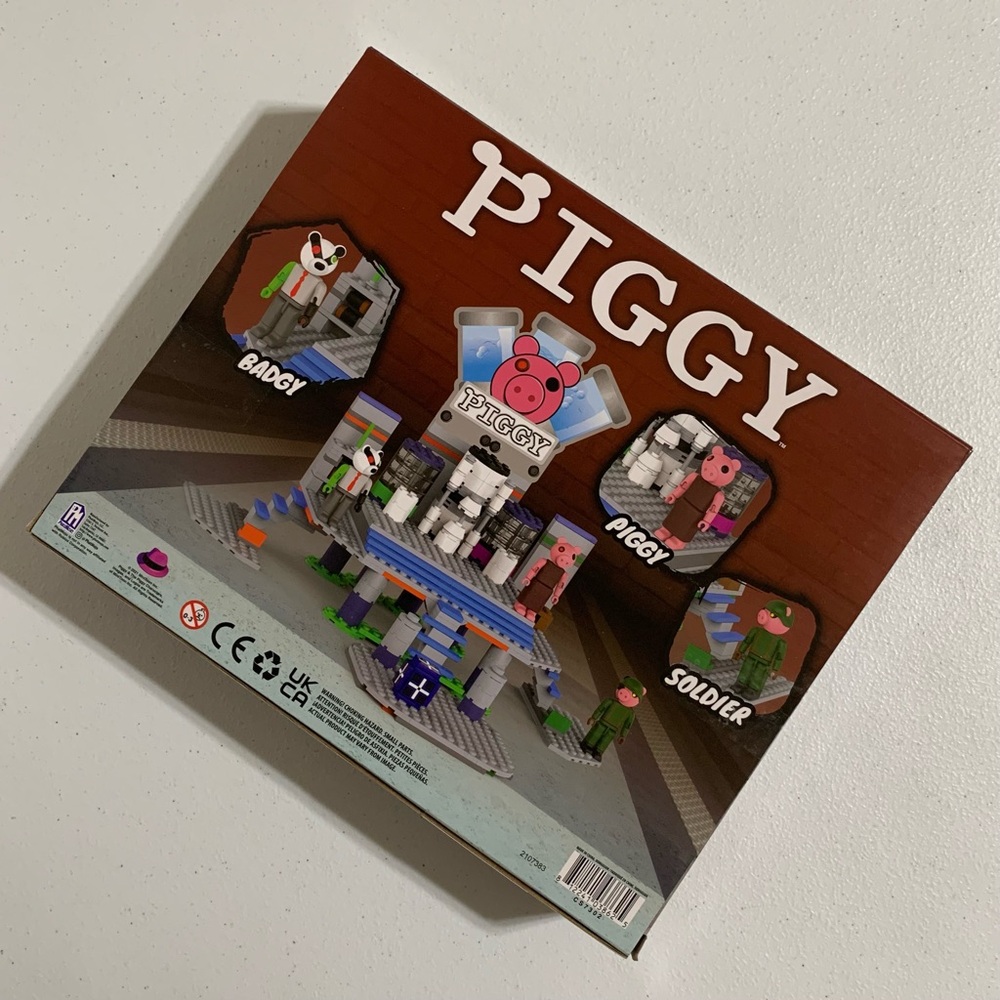 Piggy Buildable Lab Set-New - Picture 4 of 6